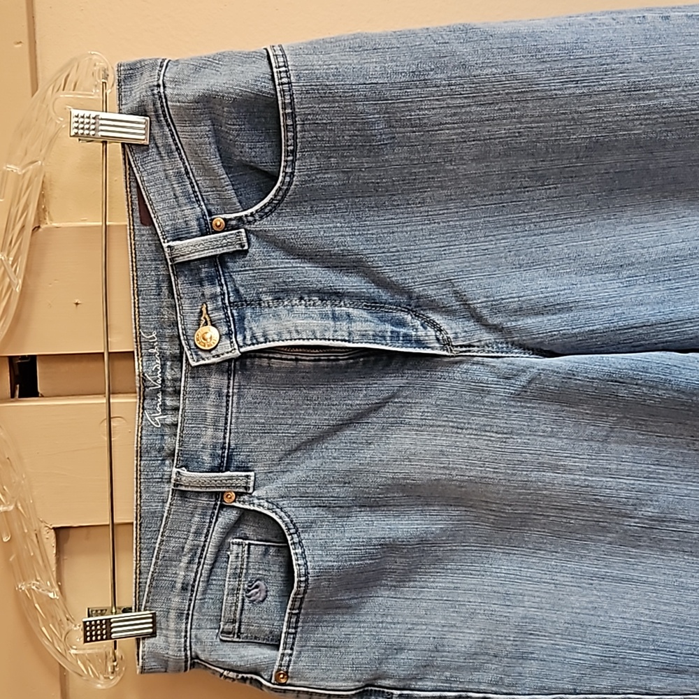 Gloria Vanderbilt Amanda size 12 embellished washed denim jeans like new 👖